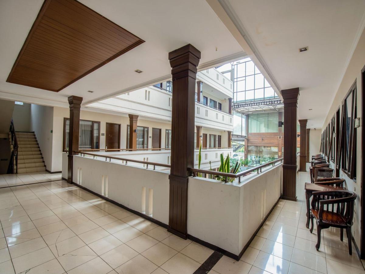 Takashimaya Hotel & Convention Lembang Εξωτερικό φωτογραφία